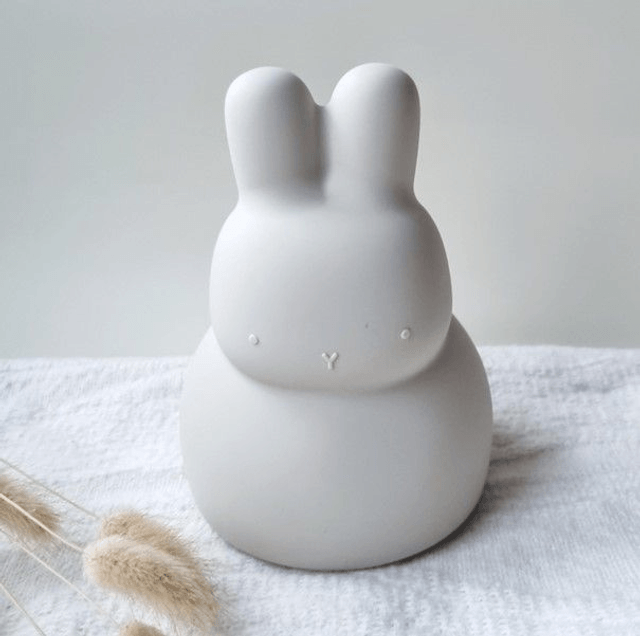 Tirelire souple en silicone - Lapin Beige - RAMMELAARTJE
